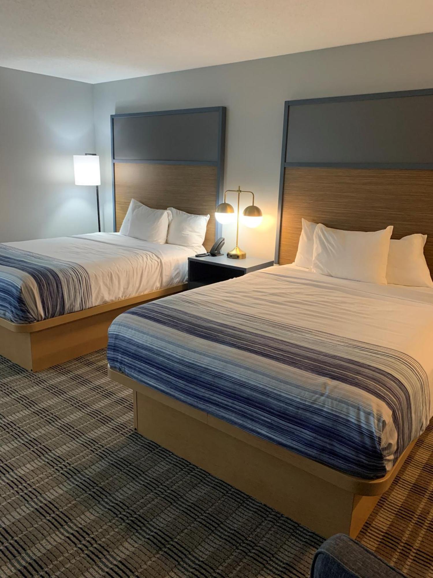 Americinn By Wyndham Marshfield Kültér fotó