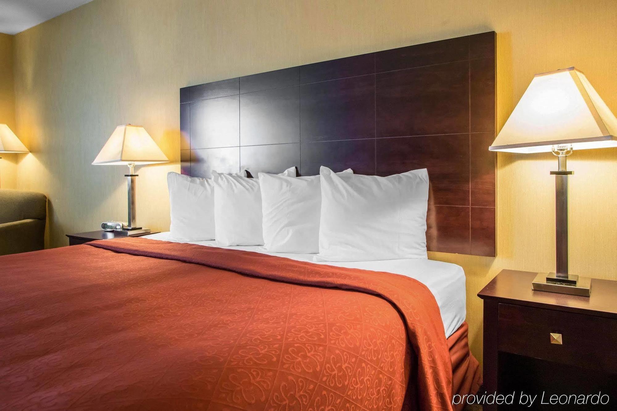 Americinn By Wyndham Marshfield Kültér fotó